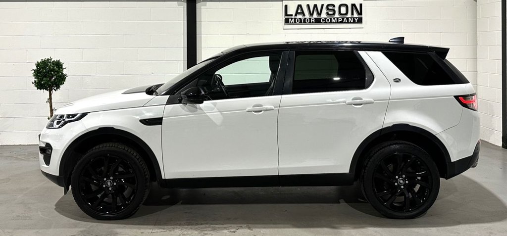 USED 2017 17 LAND ROVER DISCOVERY SPORT 2.0 TD4 HSE Black SUV 5dr Diesel Auto 4WD Euro 6 (s/s) (180 ps) 