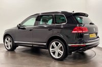 USED 2017 66 VOLKSWAGEN TOUAREG 3.0 TDI V6 BlueMotion Tech R-Line SUV 5dr Diesel Tiptronic 4WD Euro 6 (s/s) (262 ps) Hosting a very generous specification Euro 6,  Nappa Leather , Swiveling l Towbar, Panoramic Glass Roof , Dynaudio Soundpack , Ambeint lighting , Pearl Effect Paint