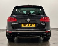 USED 2017 66 VOLKSWAGEN TOUAREG 3.0 TDI V6 BlueMotion Tech R-Line SUV 5dr Diesel Tiptronic 4WD Euro 6 (s/s) (262 ps) Hosting a very generous specification Euro 6,  Nappa Leather , Swiveling l Towbar, Panoramic Glass Roof , Dynaudio Soundpack , Ambeint lighting , Pearl Effect Paint