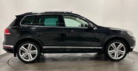 USED 2017 66 VOLKSWAGEN TOUAREG 3.0 TDI V6 BlueMotion Tech R-Line SUV 5dr Diesel Tiptronic 4WD Euro 6 (s/s) (262 ps) Hosting a very generous specification Euro 6,  Nappa Leather , Swiveling l Towbar, Panoramic Glass Roof , Dynaudio Soundpack , Ambeint lighting , Pearl Effect Paint