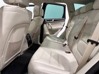 USED 2017 66 VOLKSWAGEN TOUAREG 3.0 TDI V6 BlueMotion Tech R-Line SUV 5dr Diesel Tiptronic 4WD Euro 6 (s/s) (262 ps) Hosting a very generous specification Euro 6,  Nappa Leather , Swiveling l Towbar, Panoramic Glass Roof , Dynaudio Soundpack , Ambeint lighting , Pearl Effect Paint
