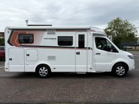 USED 2024 24 WEINSBERG CARACOMPACT 640 MB Pepper Edition Mercedes Chassis END SINGLES/DOUBLE CONVERSION