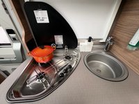 USED 2024 24 WEINSBERG CARACOMPACT 640 MB Pepper Edition Mercedes Chassis END SINGLES/DOUBLE CONVERSION