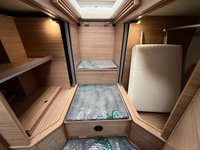 USED 2024 24 WEINSBERG CARACOMPACT 640 MB Pepper Edition Mercedes Chassis END SINGLES/DOUBLE CONVERSION