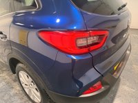 USED 2016 66 RENAULT KADJAR 1.5 dCi Dynamique Nav SUV 5dr Diesel EDC Euro 6 (s/s) (110 ps) 2 OWNERS-8 SERVICES-SAT NAV-A/C-DAB-BLUETOOTH-CRUISE-PRIVACY GLASS