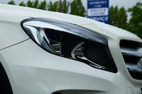 USED 2017 66 MERCEDES-BENZ GLA 2.1 GLA200d SE SUV 5dr Diesel Manual Euro 6 (s/s) (136 ps) CIRRUS WHITE PAINTWORK + APPLE CARPLAY + REVERSE CAMERA