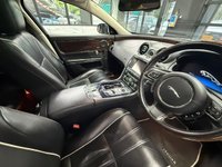 USED 2013 S JAGUAR XJ 3.0d V6 Portfolio Saloon 4dr Diesel Auto Euro 5 (s/s) (275 ps) Full Service history - 2 Keys