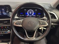USED 2022 72 VOLKSWAGEN T-ROC 1.5 TSI Life SUV 5dr Petrol Manual Euro 6 (s/s) (150 ps) 