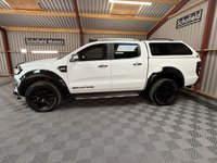 USED 2018 18 FORD RANGER 3.2 TDCi Wildtrak Pickup Double Cab 4dr Diesel Auto 4WD Euro 5 (200 ps) * ROOF LIGHT POD * RAPTOR GRILLE *