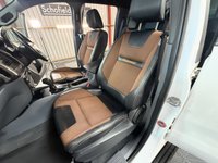 USED 2018 18 FORD RANGER 3.2 TDCi Wildtrak Pickup Double Cab 4dr Diesel Auto 4WD Euro 5 (200 ps) * ROOF LIGHT POD * RAPTOR GRILLE *