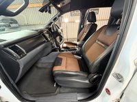 USED 2018 18 FORD RANGER 3.2 TDCi Wildtrak Pickup Double Cab 4dr Diesel Auto 4WD Euro 5 (200 ps) * ROOF LIGHT POD * RAPTOR GRILLE *
