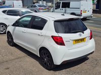 USED 2015 15 TOYOTA YARIS 1.33 Dual VVT-i Sport Hatchback 5dr Petrol Manual Euro 5 Euro 5 (99 ps) FSH + &pound;35 TAX + SAT NAV + LEATHER SEATS