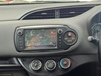 USED 2015 15 TOYOTA YARIS 1.33 Dual VVT-i Sport Hatchback 5dr Petrol Manual Euro 5 Euro 5 (99 ps) FSH + &pound;35 TAX + SAT NAV + LEATHER SEATS