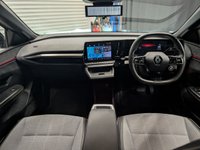 USED 2022 72 RENAULT MEGANE E-TECH 60kWh launch edition Hatchback 5dr Electric Auto (220 ps) 360 Camera Heated Seats