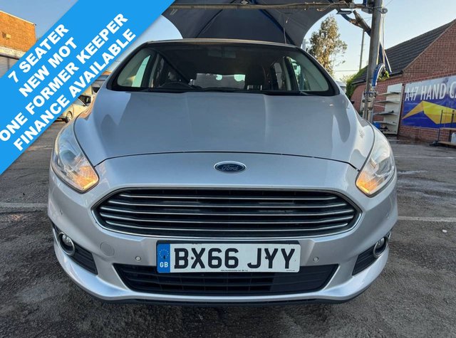 View our FORD S-MAX