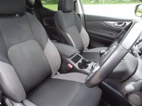 USED 2017 67 NISSAN QASHQAI 1.5 dCi N-Connecta SUV 5dr Diesel Manual Euro 6 (s/s) (110 ps) FULL GLASS PANORAMIC SUNROOF  