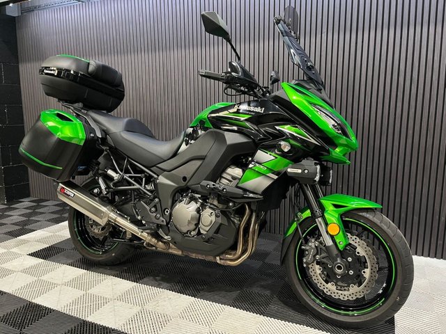 View our KAWASAKI VERSYS 1000