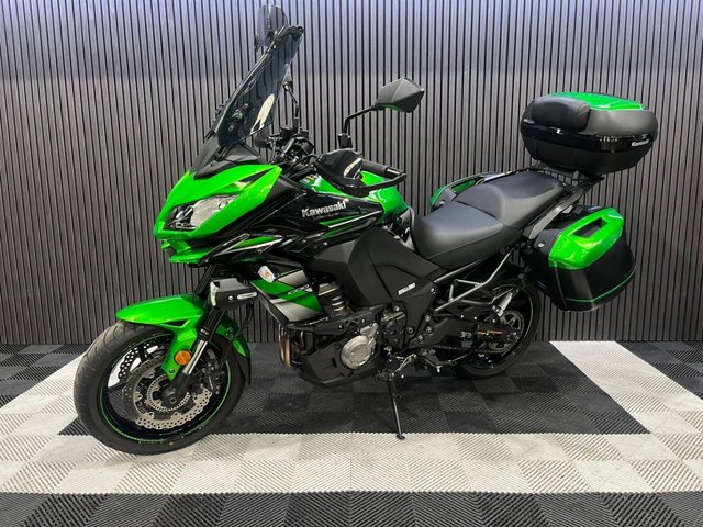 View our KAWASAKI VERSYS 1000