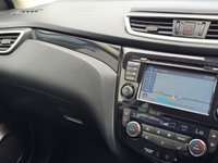 USED 2015 65 NISSAN QASHQAI 1.6 dCi Tekna SUV 5dr Diesel Manual 4WD Euro 6 (s/s) (130 ps) 4X4 -- 1 OWNER -- LEATHER -- SUNROOF -- SAT NAV -- CAMERA