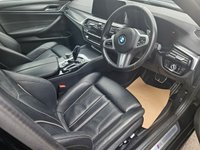 USED 2022 22 BMW 5 SERIES 2.0 520d MHT M Sport Touring 5dr Diesel Hybrid Steptronic Euro 6 (s/s) (190 ps) 