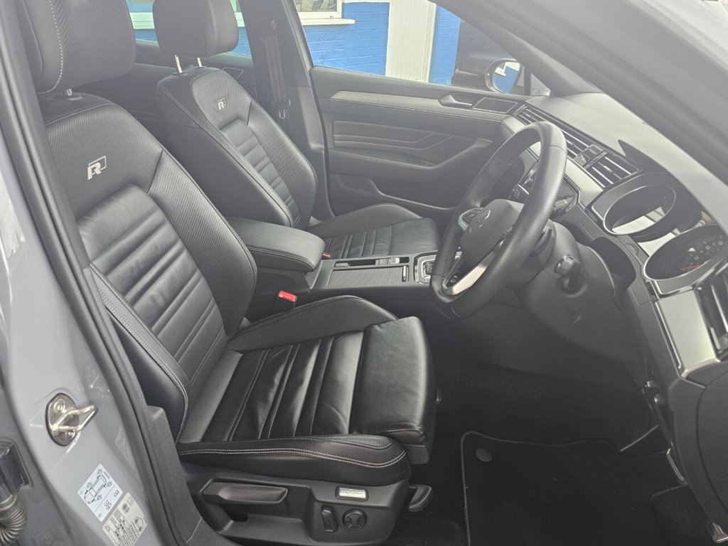 USED 2023 23 VOLKSWAGEN PASSAT 2.0 TDI EVO R-Line Estate 5dr Diesel DSG Euro 6 (s/s) (150 ps) 