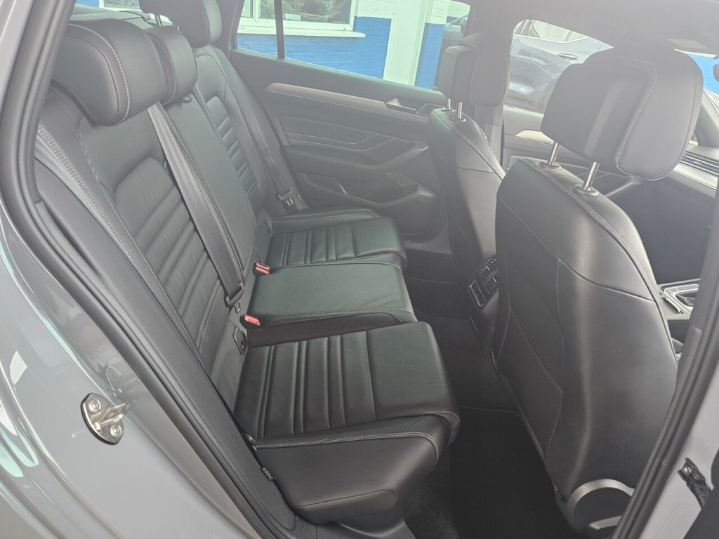 USED 2023 23 VOLKSWAGEN PASSAT 2.0 TDI EVO R-Line Estate 5dr Diesel DSG Euro 6 (s/s) (150 ps) 