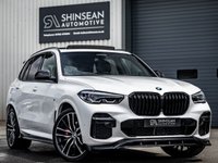 USED 2023 72 BMW X5 3.0 40i MHT M Sport SUV 5dr Petrol Hybrid Auto xDrive Euro 6 (s/s) (340 ps) SKYLOUNGE | CARBON | MAXTON