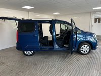 USED 2022 22 VAUXHALL COMBO LIFE 1.5 Turbo D Elite MPV 5dr Diesel Auto Euro 6 (s/s) (7 Seat) (130 ps) 