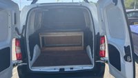 USED 2022 71 VAUXHALL COMBO White 1.5 Turbo D 2000 Dynamic van, 21,100 miles, Euro 6, ULEZ compliant, 6-Speed manual, A/C, cruise, DAB, rear sensors. Plus VAT @ 20%! This 2022 Vauxhall Combo Dynamic is a standout choice, boasting exceptionally low mileage for its age, having covered just 21,100 miles. This one owner vehicle, a 1.5 Turbo D 2000 Dynamic L1 H1 Euro 6 4dr, is powered by an efficient 1.5 litre diesel engine and comes with a 3 month warranty for your peace of mind. It features Automatic Lighting Control, ensuring your headlights come on automatically when needed, and a radio with a 5in mono display that includes Bluetooth connectivity for hands fr