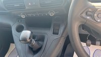 USED 2022 71 VAUXHALL COMBO White 1.5 Turbo D 2000 Dynamic van, 21,100 miles, Euro 6, ULEZ compliant, 6-Speed manual, A/C, cruise, DAB, rear sensors. Plus VAT @ 20%! This 2022 Vauxhall Combo Dynamic is a standout choice, boasting exceptionally low mileage for its age, having covered just 21,100 miles. This one owner vehicle, a 1.5 Turbo D 2000 Dynamic L1 H1 Euro 6 4dr, is powered by an efficient 1.5 litre diesel engine and comes with a 3 month warranty for your peace of mind. It features Automatic Lighting Control, ensuring your headlights come on automatically when needed, and a radio with a 5in mono display that includes Bluetooth connectivity for hands fr