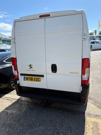 USED 2018 18 PEUGEOT BOXER White 2.0 BlueHDi 335 L3 H2 panel van, 30,600 miles, Euro 6, ULEZ compliant, 6-speed manual, Bluetooth, DAB radio. Plus VAT @ 20%! This 2018 Peugeot Boxer 2.0 BlueHDi 335 L3 H2 Euro 6 is a standout choice, boasting exceptionally low mileage for its age, having covered just 30,600 miles. This one owner vehicle comes with a full service history at 13K, 16K, 18kK, 21K, 23K, 25K, 28k, and 30496, with its last service completed on 2025-03-05 at 30,496 miles. It is powered by a 2.0 litre Euro 6 diesel engine and will be supplied with a 12 month MOT for your peace of mind, alongside a 3 month warranty.  The generous cargo volume o