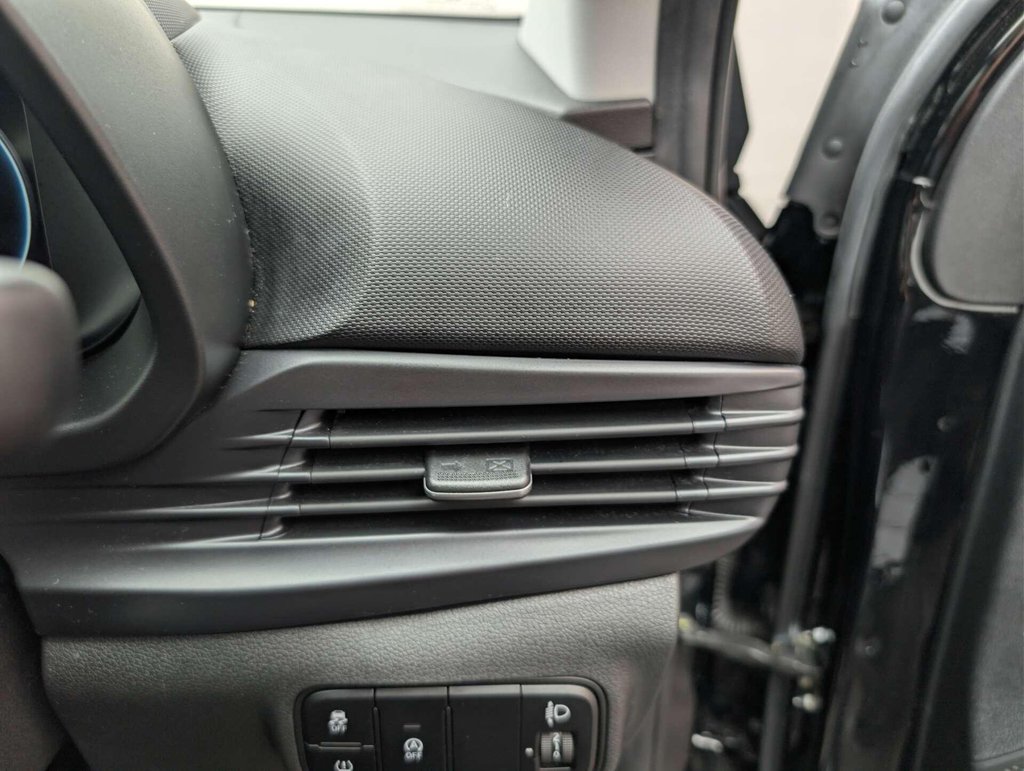 Used 2022 22 HYUNDAI I20 1.0 i20 SE Connect MHEV TGDi 5dr CLICK+COLLECT / HOME DELIVERY
