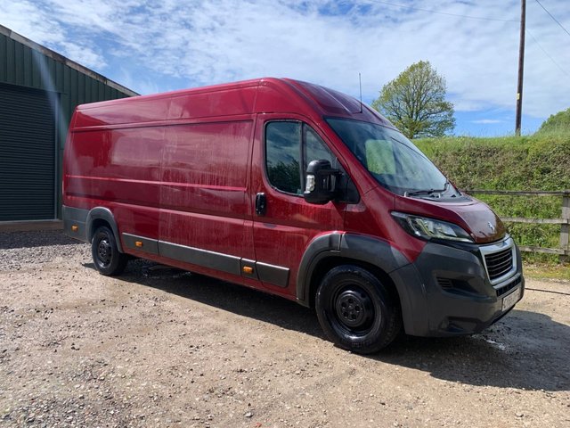 View our PEUGEOT BOXER