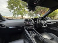 USED 2017 17 JAGUAR F-PACE 2.0 D180 R-Sport SUV 5dr Diesel Auto AWD Euro 6 (s/s) (180 ps) SAT NAV/PAN ROOF/HEATED SEATS