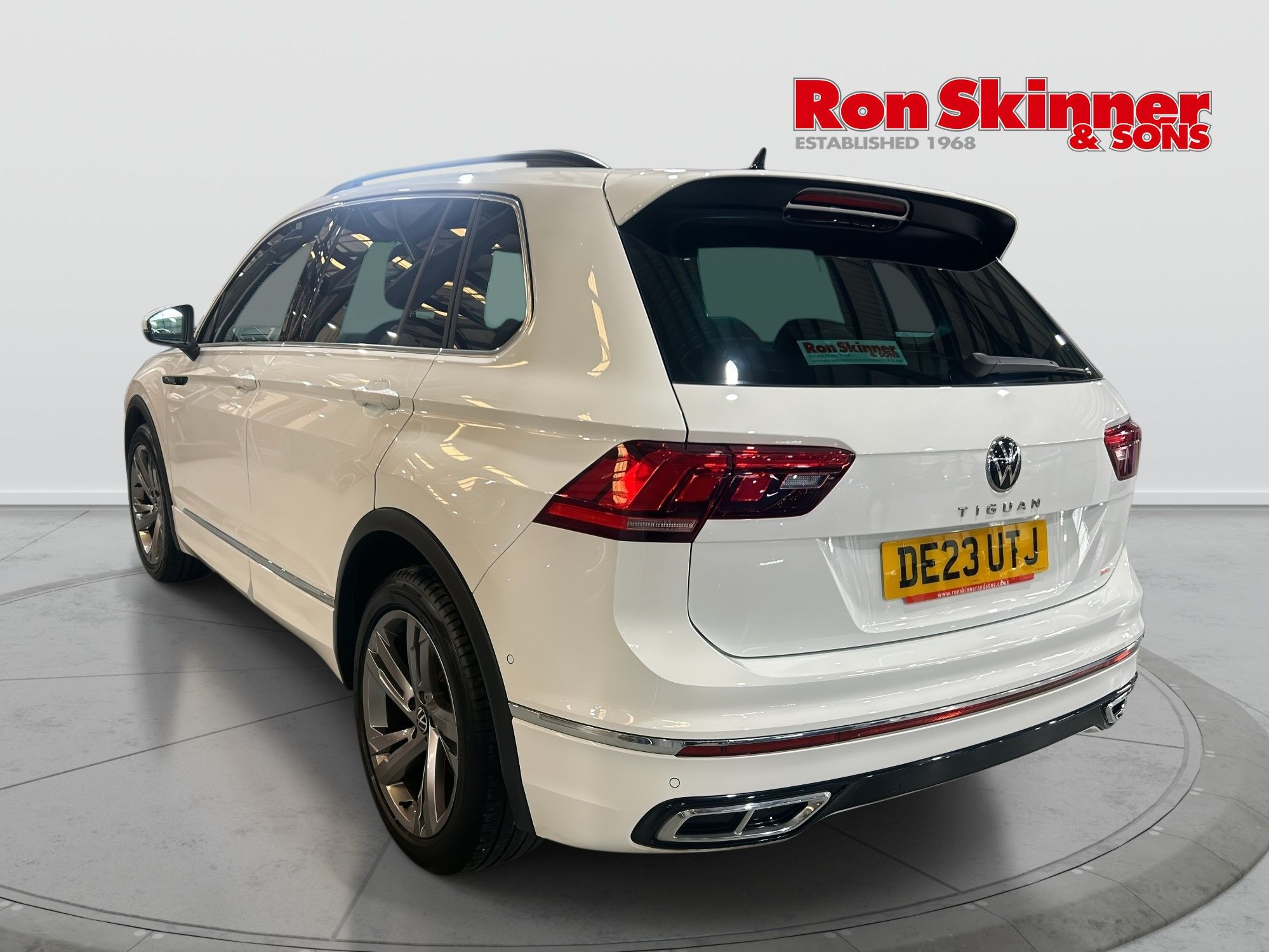 USED 2023 23 VOLKSWAGEN TIGUAN 2.0 TDI R-Line Edition SUV 5dr Diesel DSG Euro 6 (s/s) (150 ps) 