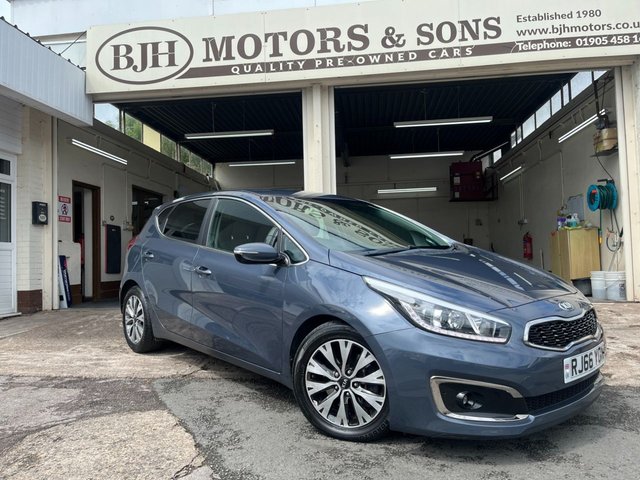 View our KIA CEED