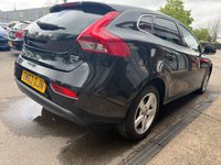 USED 2014 63 VOLVO V40 1.6 D2 SE Hatchback 5dr Diesel Manual Euro 5 (s/s) (115 ps) SERVICE HISTORY DESIRABLE EXAMPLE