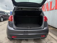 USED 2016 16 KIA VENGA 1.6 4 MPV 5dr Petrol Auto Euro 6 (123 bhp) Very Low Mileage, Automatic