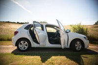 USED 2018 18 VOLKSWAGEN POLO 1.0 SE Hatchback 5dr Petrol Manual Euro 6 (s/s) (65 ps) Pure White, &pound;800 Extras