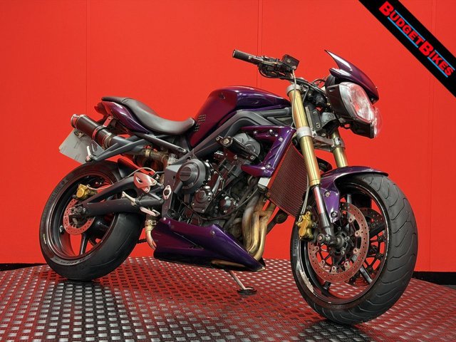 View our Triumph Street Triple 675 range