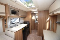 USED 2018 LUNAR QUASAR 462 2 Berth End Washroom