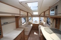 USED 2018 LUNAR QUASAR 462 2 Berth End Washroom