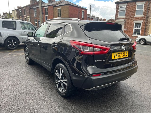 View our NISSAN QASHQAI