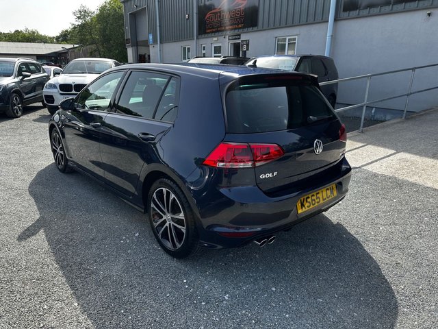 View our VOLKSWAGEN GOLF