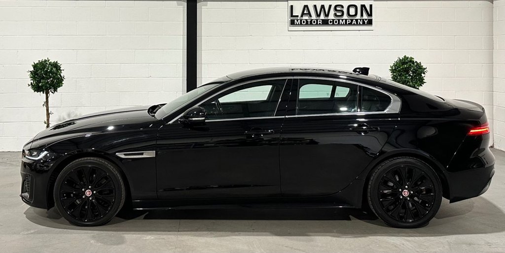 USED 2019 19 JAGUAR XE 2.0 D180 R-Dynamic S Saloon 4dr Diesel Auto Euro 6 (s/s) (180 ps) 