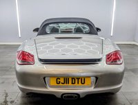 USED 2011 11 PORSCHE BOXSTER 2.9 987 Convertible 2dr Petrol Manual (221 g/km, 255 bhp) 17 INCH BOXTER III WHEELS , BLACK SOFT ROOF TOP CONVERTIBLE , REAR PARKING SENSORS , CRUISE CONTROL , SERVICE HISTORY X 7 - LATEST FEB 2026