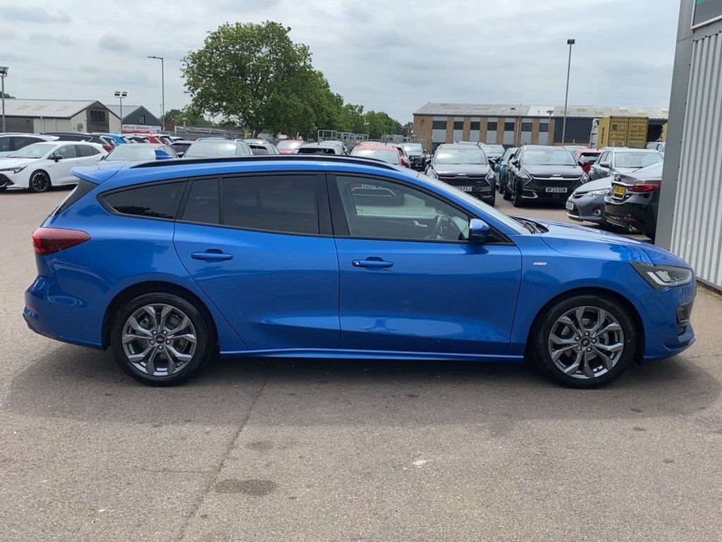USED 2023 23 FORD FOCUS 1.0T EcoBoost MHEV ST-Line Estate 5dr Petrol Hybrid DCT Euro 6 (s/s) (125 ps) WINTER PACK+CARPLAY+NAV+1OWNER