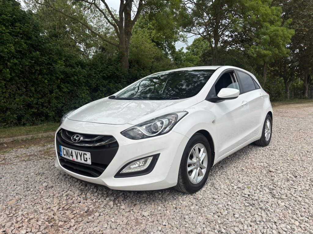 USED 2014 14 HYUNDAI I30 1.6 CRDi Blue Drive Active Hatchback 5dr Diesel Manual Euro 5 (s/s) (110 ps) &pound;ZERO DEPOSIT FINANCE