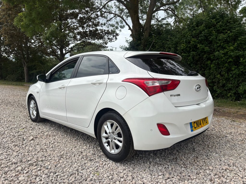 USED 2014 14 HYUNDAI I30 1.6 CRDi Blue Drive Active Hatchback 5dr Diesel Manual Euro 5 (s/s) (110 ps) &pound;ZERO DEPOSIT FINANCE