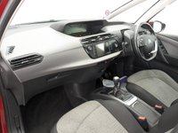 USED 2017 66 CITROEN C4 PICASSO 1.6 BlueHDi Selection MPV 5dr Diesel Manual Euro 6 (s/s) (120 ps) 17 INCH ALLOY WHEELS , REAR PARKING SENSORS , PANORAMIC ROOF WITH ELECTRIC BLIND , BLUETOOTH CONNECTIVITY AND STREAMING , CRUISE CONTROL , SERVICE HISTORY - LATEST MAY 2026